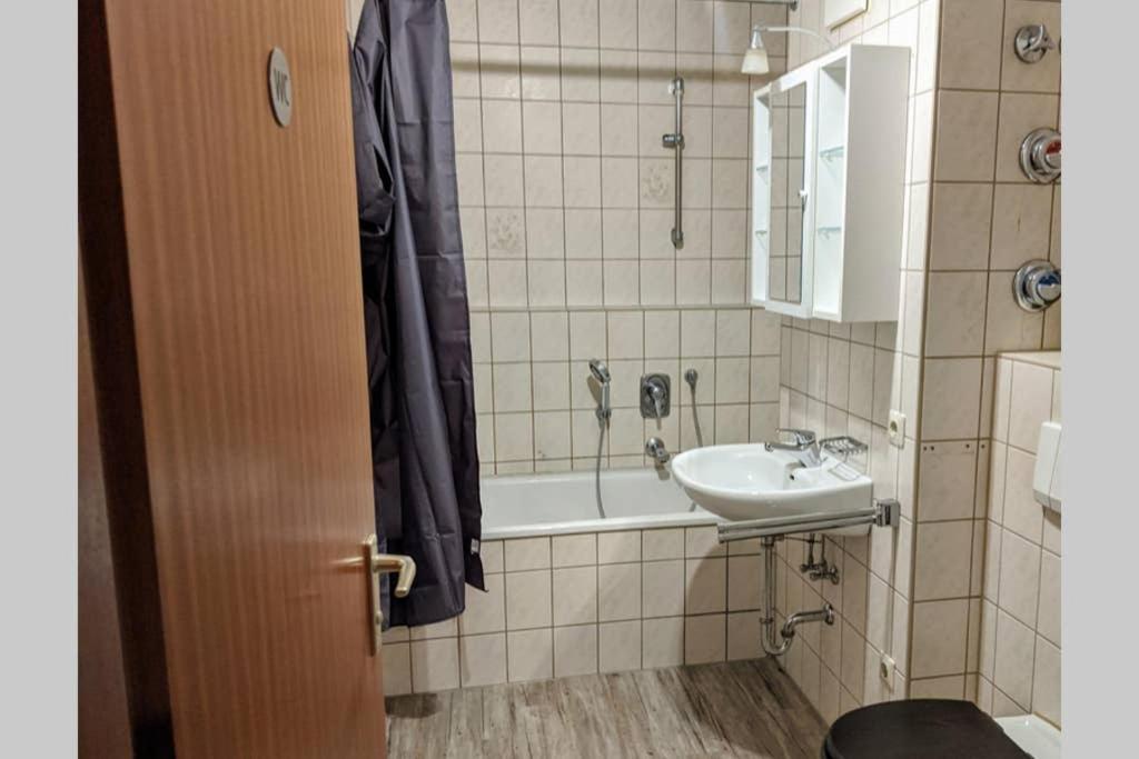 Ideale Messe/Airport Wohnung 15Min Fahrtweg Kirchheim unter Teck Esterno foto